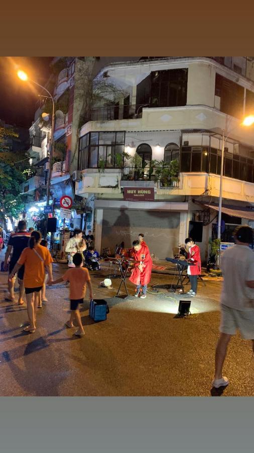 Old House Homestay Hanoi Exteriör bild