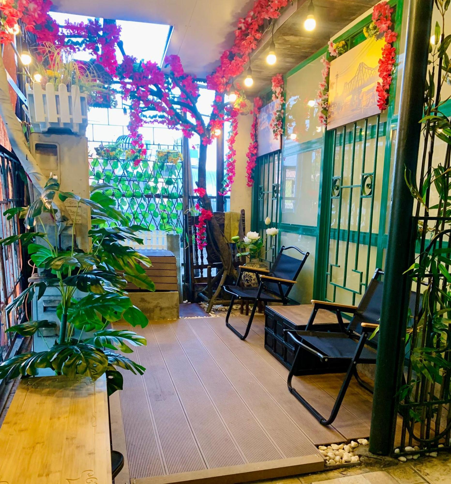 Old House Homestay Hanoi Exteriör bild