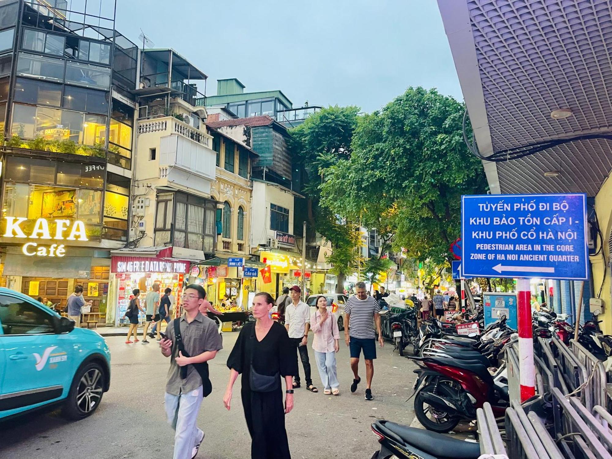 Old House Homestay Hanoi Exteriör bild
